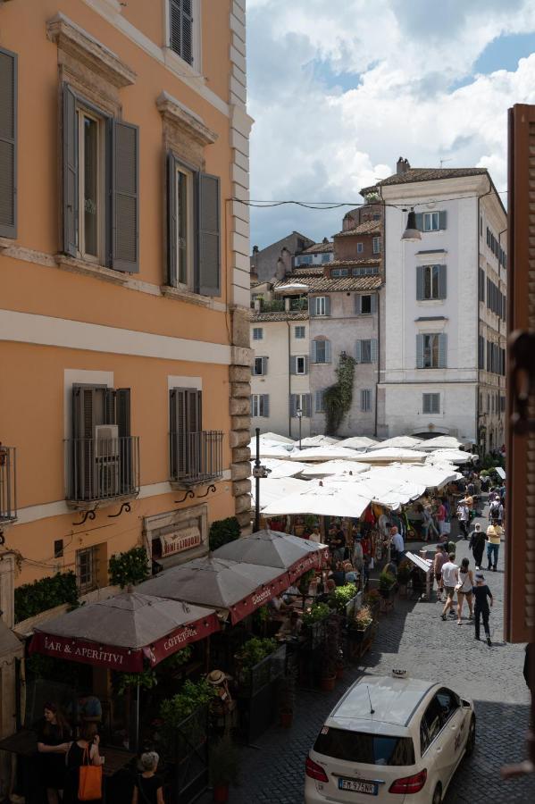 דירות רומא Campo De Fiori Chic מראה חיצוני תמונה